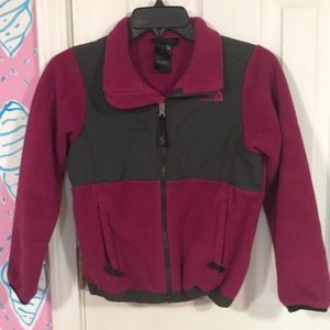 Girl’s Northface Jacket - Size S (7/8)